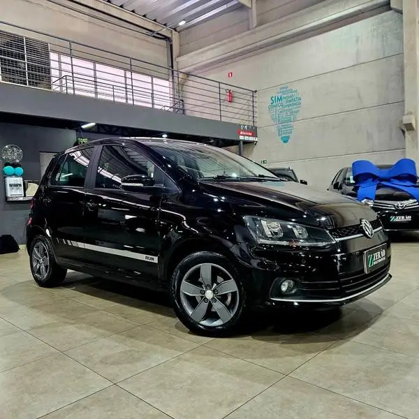 Carro Volkswagen Fox 2017 1.6 MSI Run (Flex)