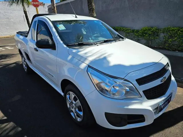 Carro Chevrolet Montana 2019 LS 1.4 (Flex)