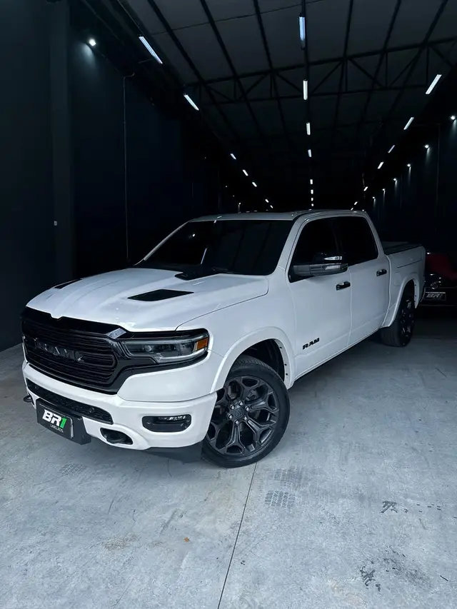 Carro Ram 1500 2023 Limited Night Edition 5.7