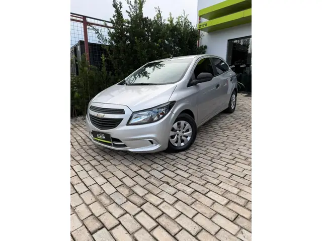 Carro Chevrolet Onix 2019 1.0 Joy SPE/4