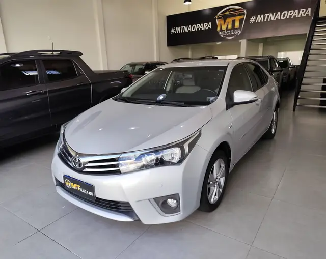 Carro Toyota Corolla 2015 Sedan 1.8 Dual VVT-i GLi Multi-Drive (Flex)