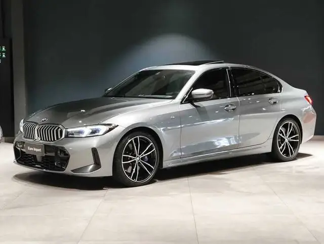 Carro BMW 320i 2024 M Sport 2.0 Turbo (Aut.)