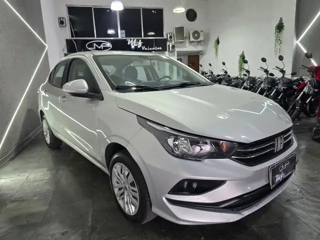 Carro Fiat Cronos 2025 Drive 1.0