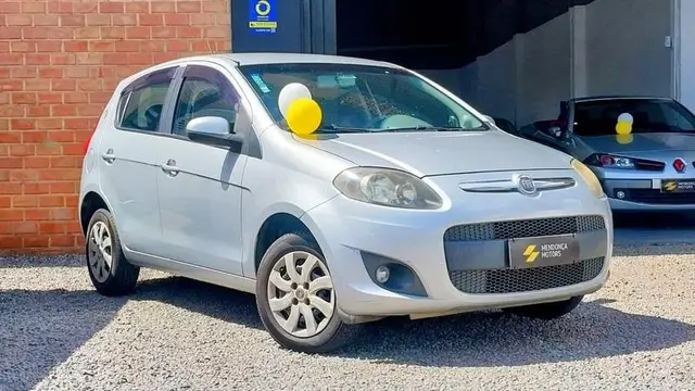 Carro Fiat Palio 2013 Attractive 1.4 8V (Flex)