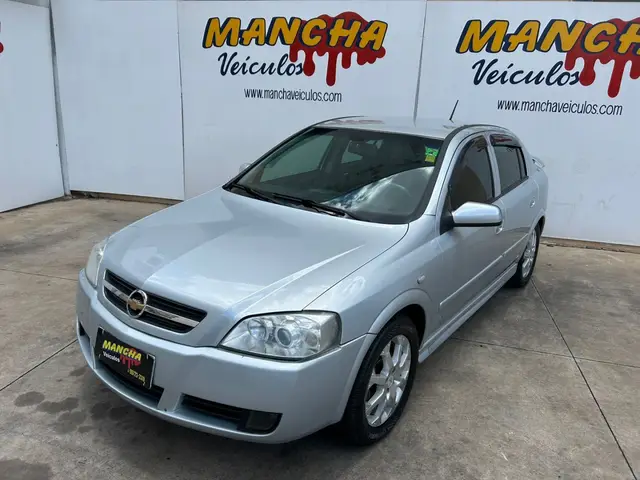 Carro Chevrolet Astra Sedan 2011 Advantage 2.0 (Flex)