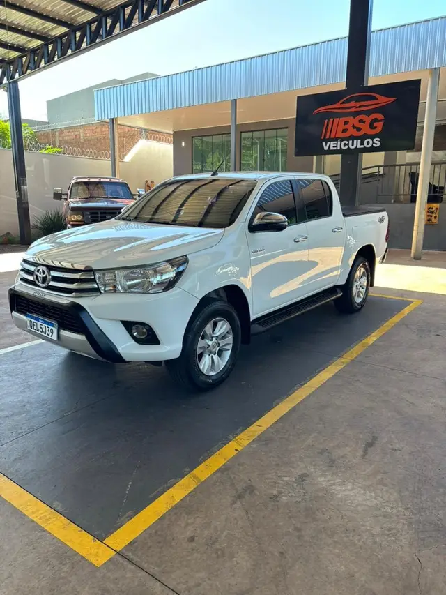 Carro Toyota Hilux Cabine Dupla 2018 Hilux 2.8 TDI SRV CD 4x4 (Aut)