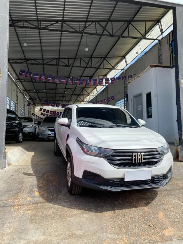 Carro Fiat Strada 2023 Freedom 1.3 CD (Flex)