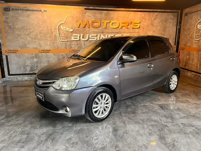 Carro Toyota Etios 2014 XLS 1.5 (Flex)