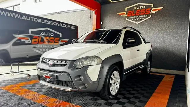 Carro Fiat Strada 2015 Adventure 1.8 16V (Flex) (Cabine Dupla)