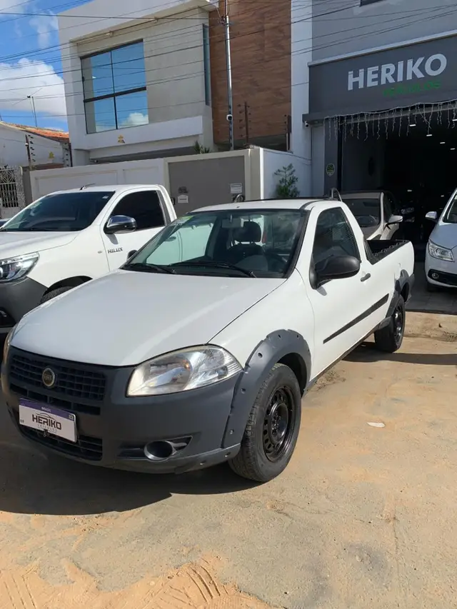Carro Fiat Strada 2013 Working 1.4 (Flex)