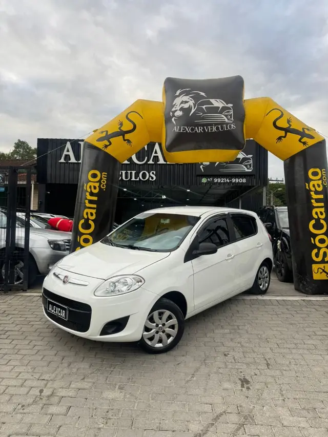 Carro Fiat Palio 2015 Attractive 1.0 Evo (Flex)