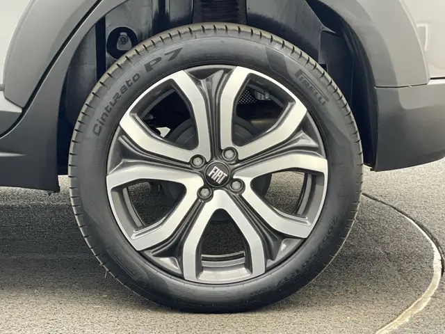 Carro Fiat Pulse 2024 Impetus Turbo 200 1.0