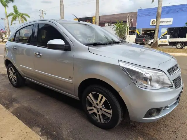 Carro Chevrolet Agile 2011 LTZ 1.4 8V (Flex)