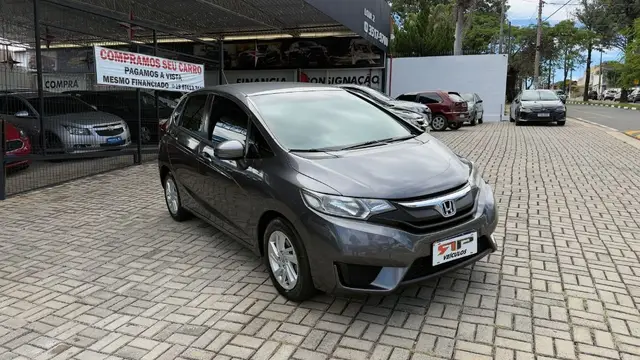 Carro Honda Fit 2016 1.5 16v LX CVT (Flex)