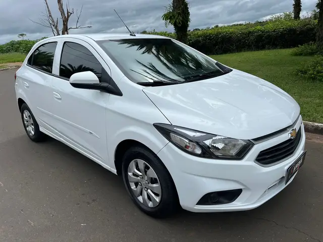 Carro Chevrolet Onix 2020 1.0 Joy SPE/4