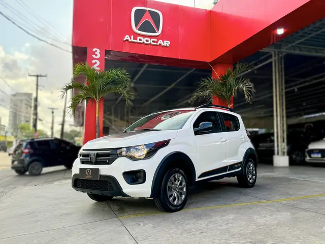 Carro Fiat Mobi 2024 Trekking 1.0