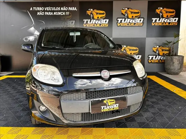 Carro Fiat Palio 2013 Attractive 1.4 8V (Flex)