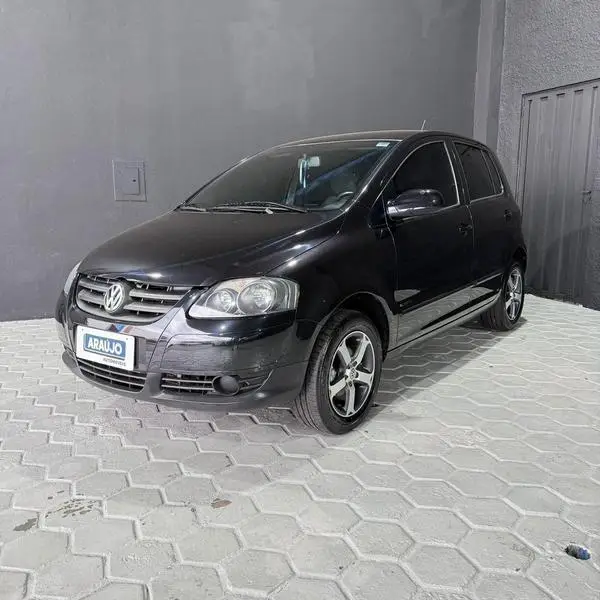 Carro Volkswagen Fox 2010 1.0 8V (Flex) 4p
