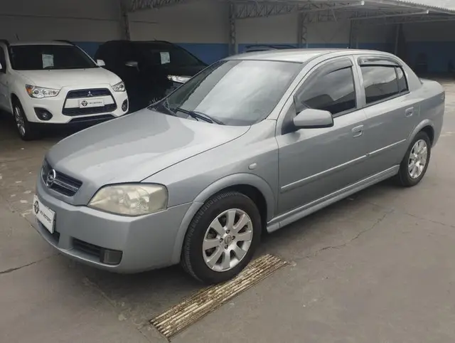 Carro Chevrolet Astra Sedan 2003 CD 2.0 8V
