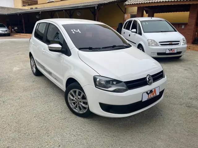 Carro Volkswagen Fox 2014 1.6 VHT Rock in Rio (Flex)