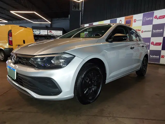 Carro Volkswagen Polo 2024 Track 1.0 Flex 12V 5p