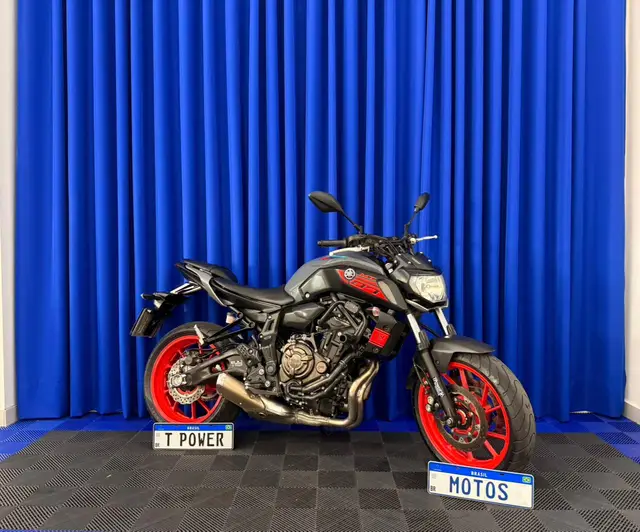 Moto Yamaha MT-07 2023 ABS
