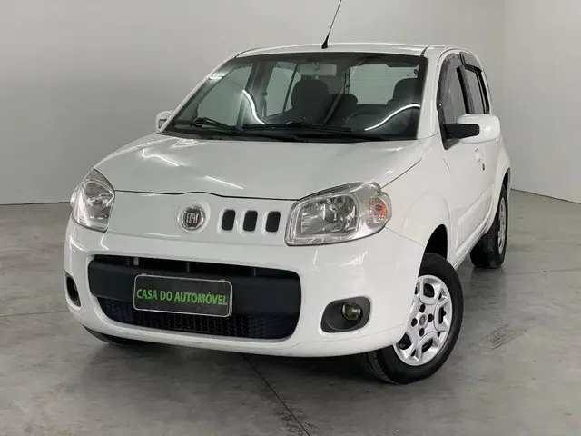 Carro Fiat Uno 2013 Vivace Celeb. 1.0 8V (Flex) 2p