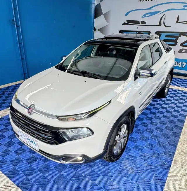 Carro Fiat Toro 2018 2.0 TDI Volcano Auto 4WD