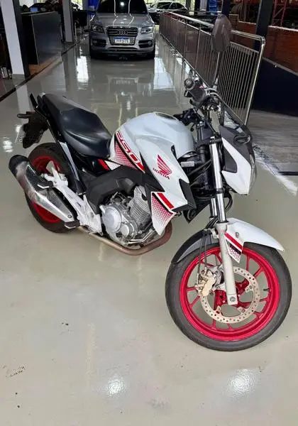 Moto Honda CB 250F Twister 2022 (CBS)