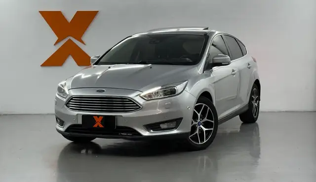 Carro Ford Focus Hatch 2016 Titanium Plus 2.0 PowerShift