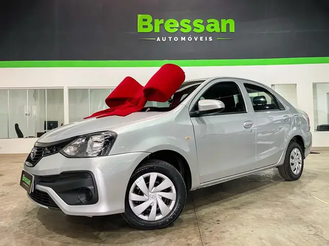 Carro Toyota Etios Sedan 2018 XS 1.5 (Aut) (Flex)