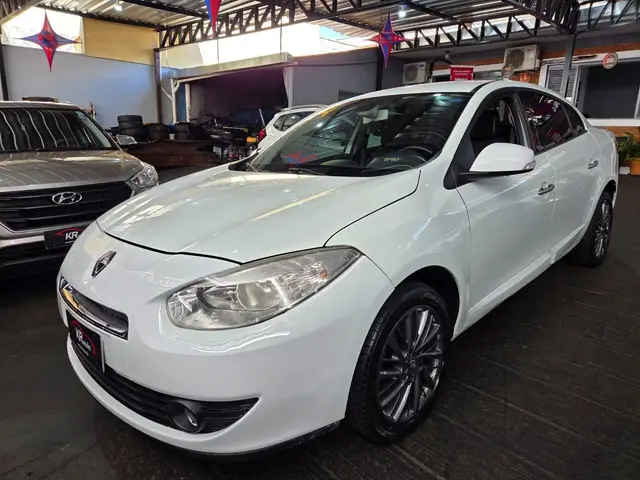 Carro Renault Fluence 2014 2.0 16V Dynamique (Flex)