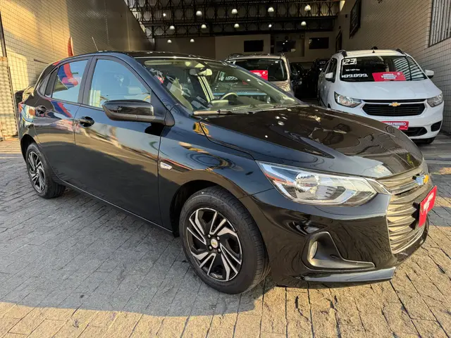 Carro Chevrolet Onix 2025 LT 1.0