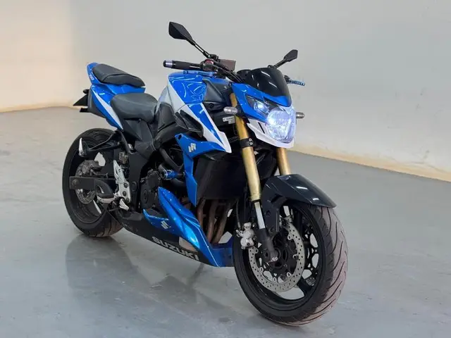 Moto Suzuki GSR 750 2016 GSR 750A