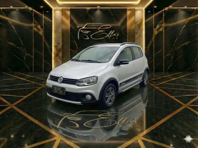 Carro Volkswagen CrossFox 2012 1.6 VHT (Flex)
