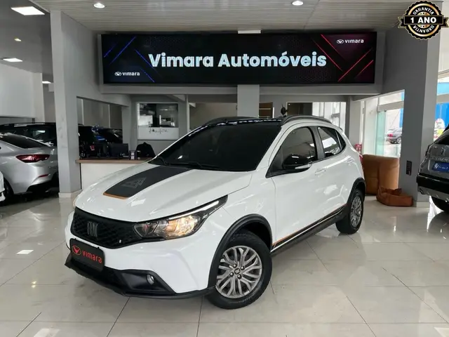 Carro Fiat Argo 2023 Trekking 1.3 (Flex)