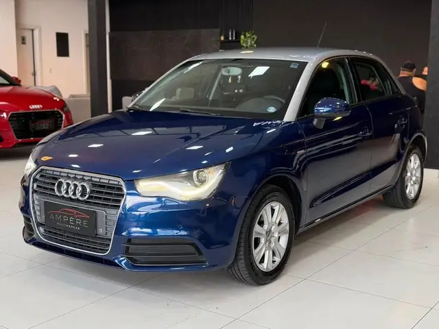 Carro Audi A1 2014 1.4 TFSI Attraction S Tronic
