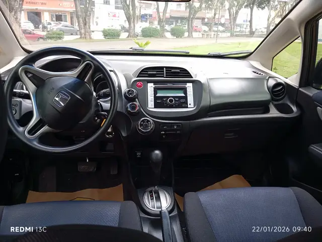 Carro Honda Fit 2014 LX 1.4 (flex)
