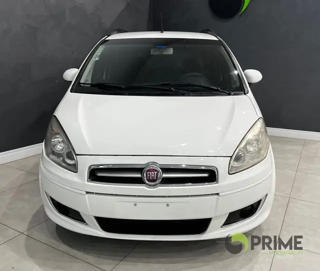 Carro Fiat Idea 2016 Attractive 1.4 8V (Flex)