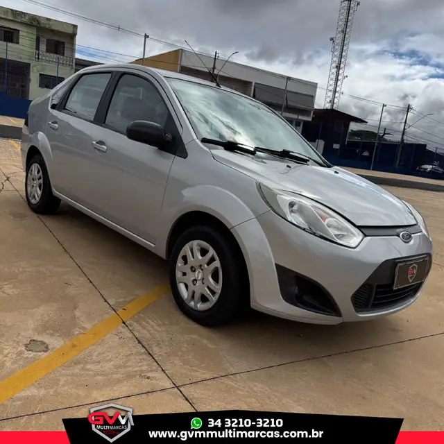 Carro Ford Fiesta Sedan 2013 Sed. 1.6 8V Flex 4p