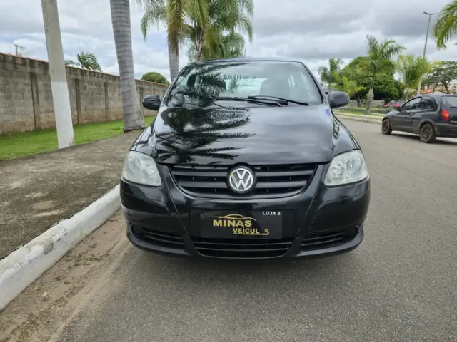 Carro Volkswagen Fox 2008 Route 1.0 8V (Flex)