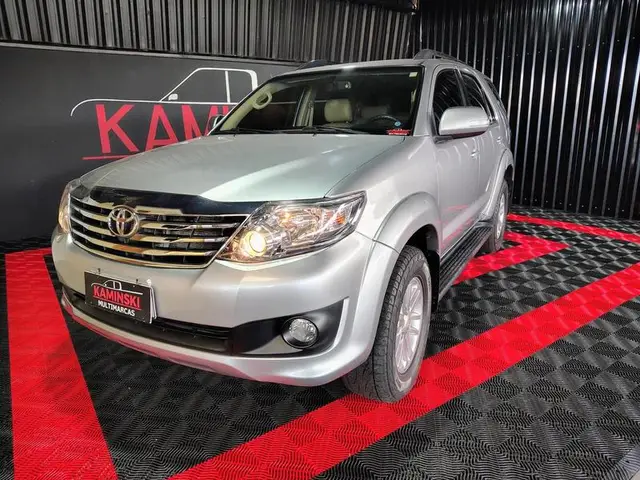 Carro Toyota Hilux Cabine Dupla 2015 Hilux 2.7 SR CD 4x2 (Flex) (Aut)