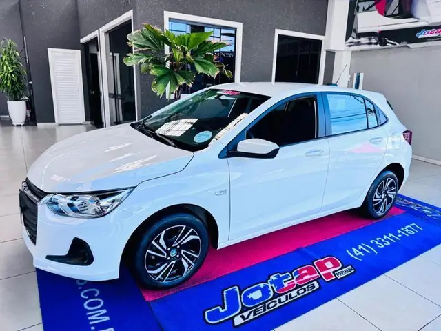 Carro Chevrolet Onix 2024 LT 1.0