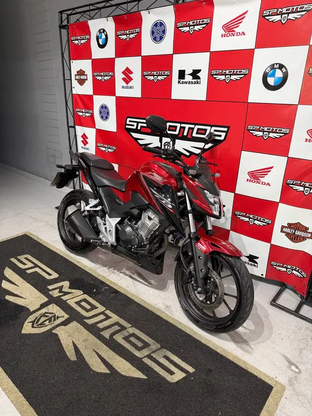 Moto Honda CB 300F Twister 2025 (ABS)