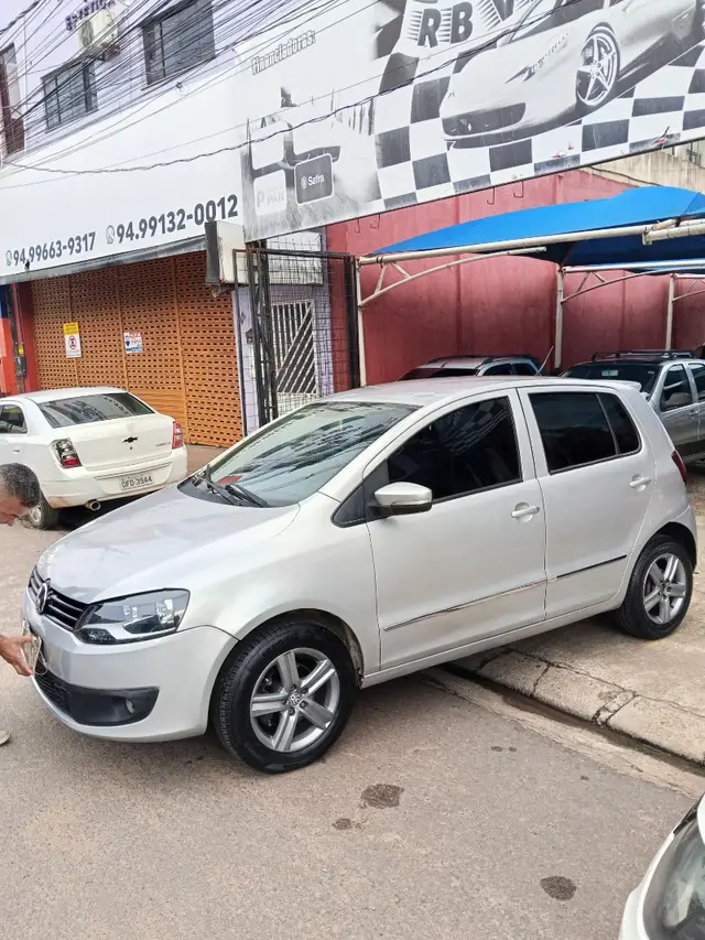 Carro Volkswagen Fox 2011 Prime 1.6 8V (Flex)