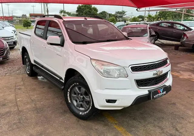 Carro Chevrolet S10 Cabine Dupla 2016 S10 2.4 Advantage (Cabine Dupla)