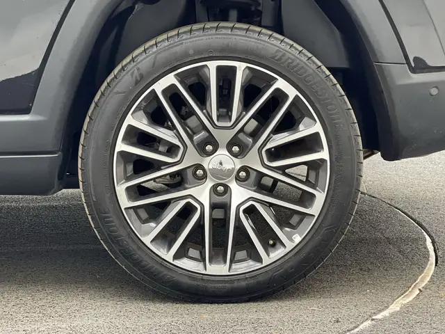 Carro Jeep Compass 2023 Limited 1.3 T270 (Aut) (Flex)