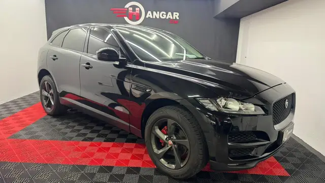 Carro Jaguar F-Pace 2017 2.0D Prestige 4WD