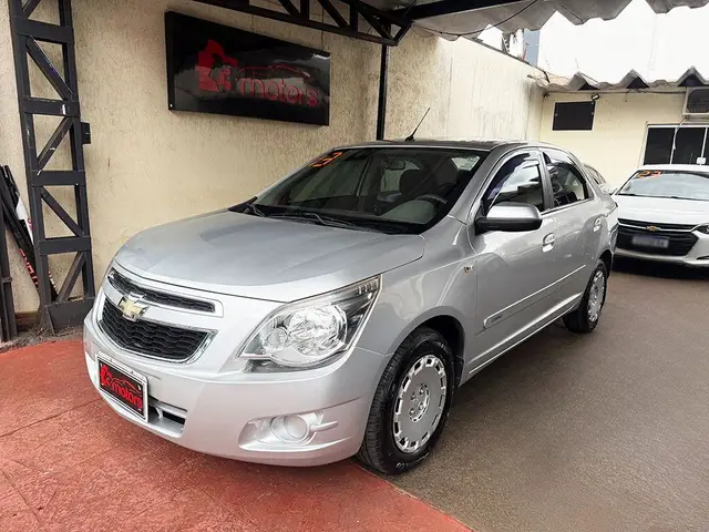 Carro Chevrolet Cobalt 2013 LT 1.4 8V (Flex)