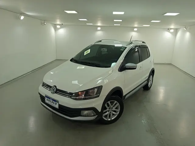 Carro Volkswagen CrossFox 2016 1.6 16v MSI (Flex)